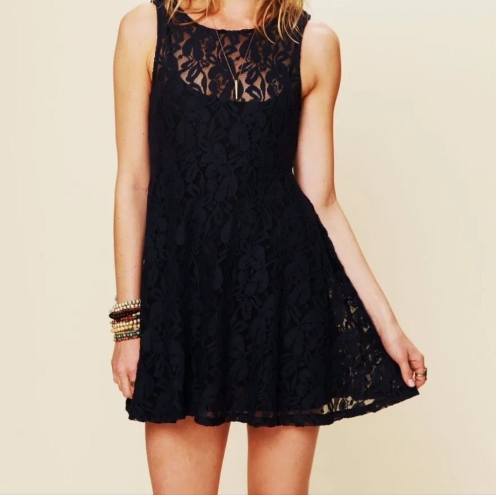 Free People Womans Black Miles of‎ Lace Tank Mini Dress Size XS